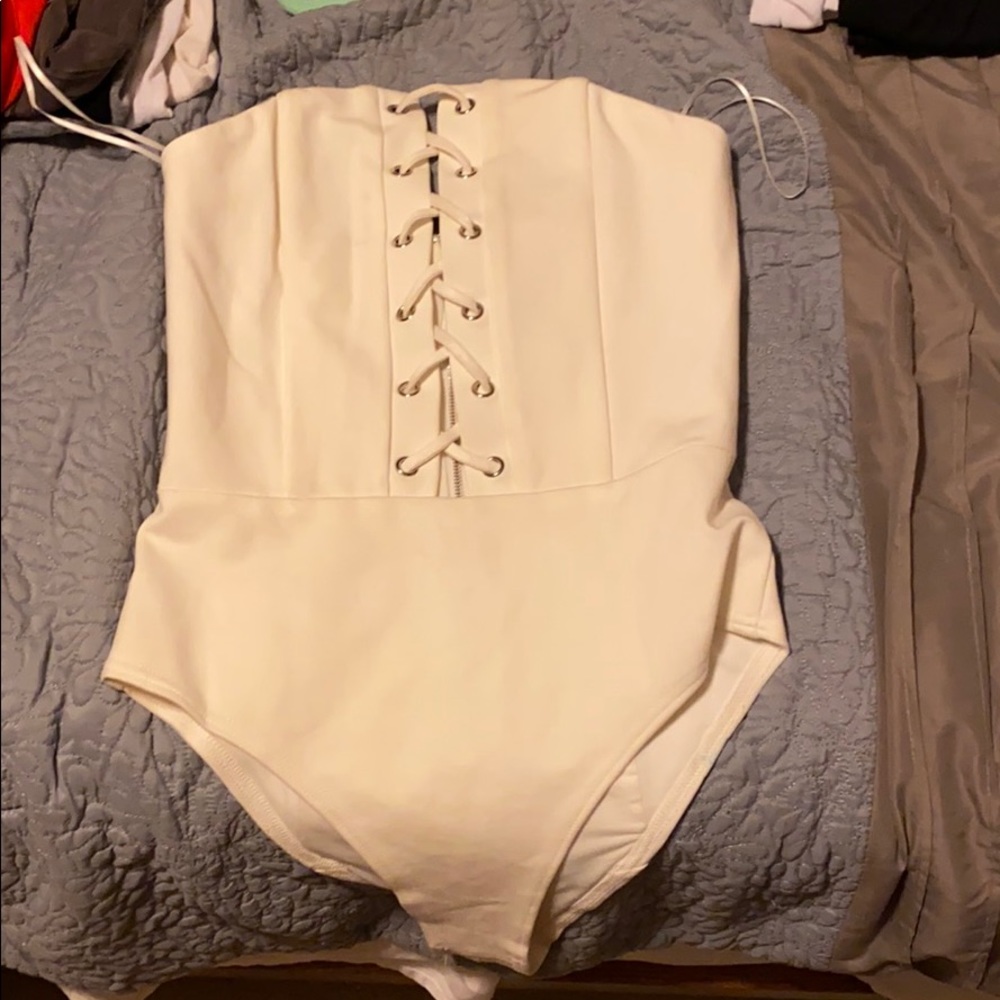 Strapless bodysuit